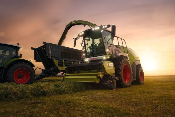 La Jaguar 1000 en demo au Salon de l'herbe et des fourrages 2026, à Poussay