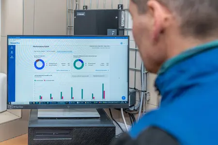Suivi des données de traite et de santé, ici à l'écran du logiciel connecté avec le robot VMS D